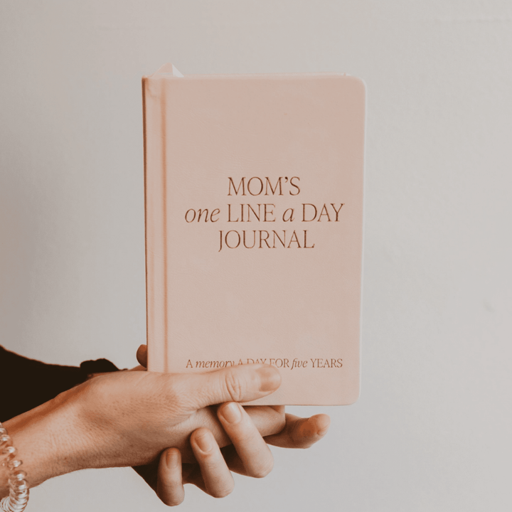 Mom's One Line A Day Leather Journal, New parents gift, new mom gift, new baby, first mother's day, baby journal, babybook, baby keepsake