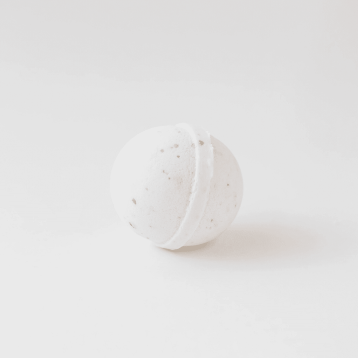 Oatmeal Milk & Honey Bath Bomb Single